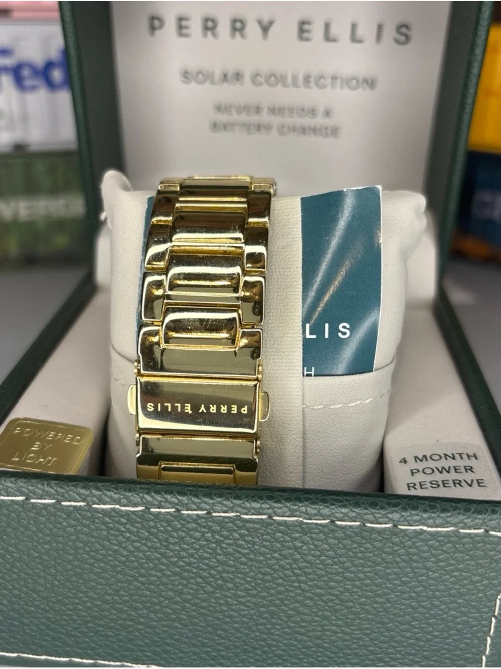 Perry Ellis perry ellis